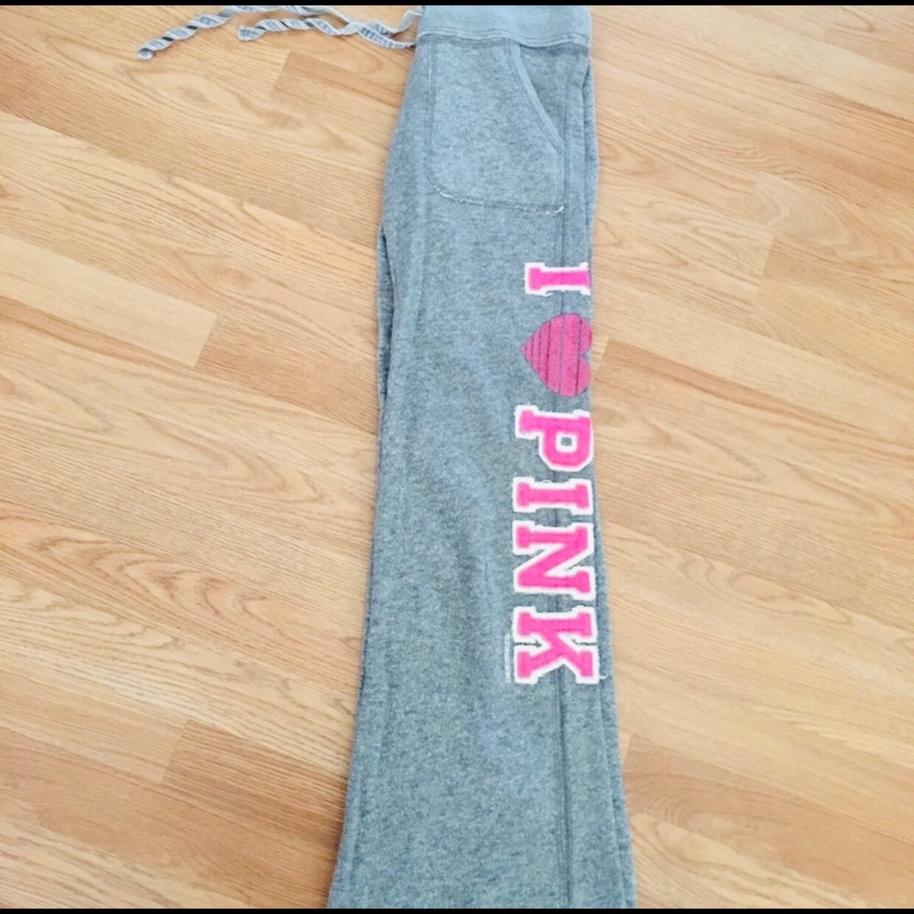 ♥️Victoria’s Secret Pink Gray Sparkle Flare Pant♥️